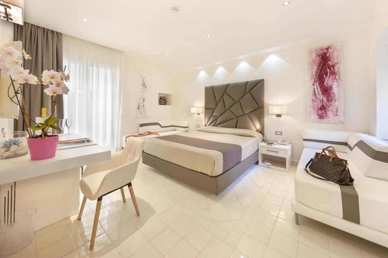 Palazzo Montefusco Hotel Sorrento Ngoại thất bức ảnh